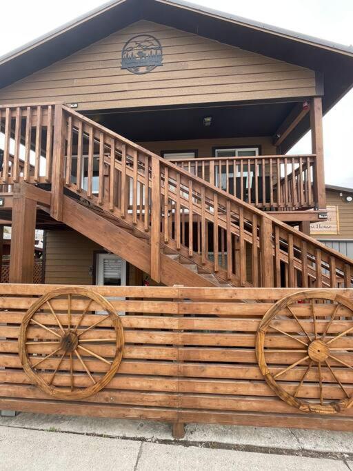 Parkway Yellowstone Guest House #7 Gardiner Exterior foto